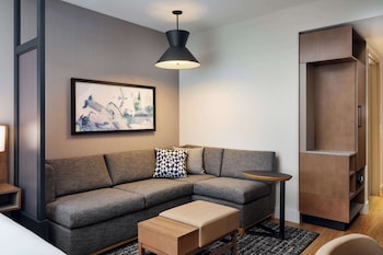 hyatt place melbourne airport