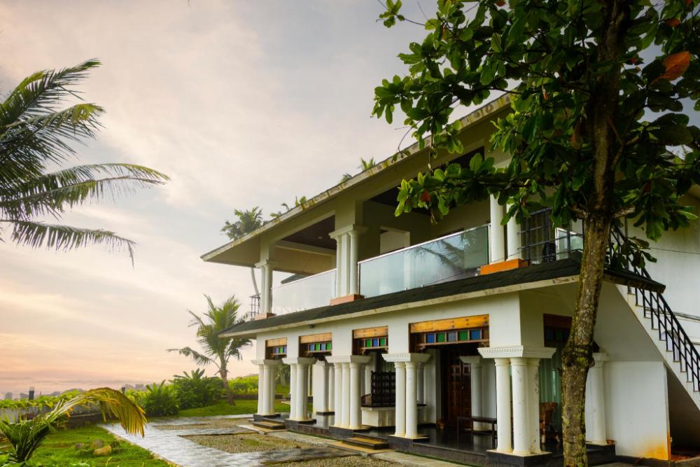 palm tree heritage beach resort