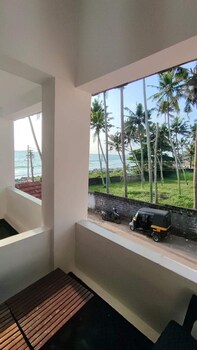 palm tree heritage beach resort