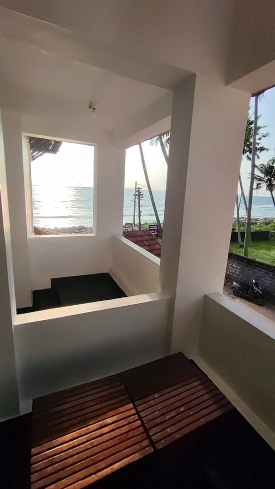 palm tree heritage beach resort