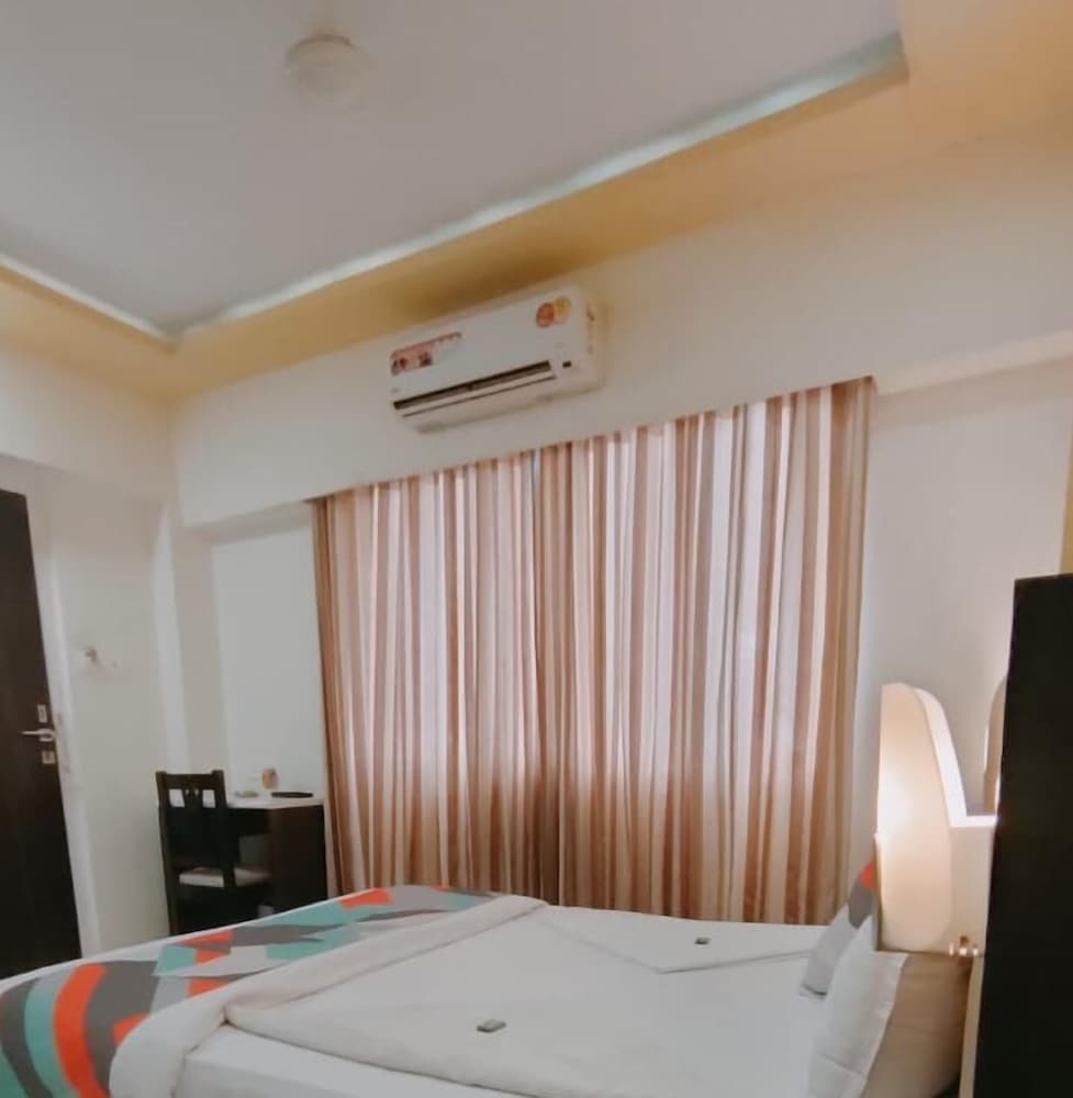 hotel aqua galaxy by wb inn