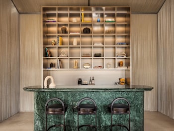 mondrian singapore duxton