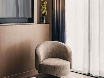 mondrian singapore duxton