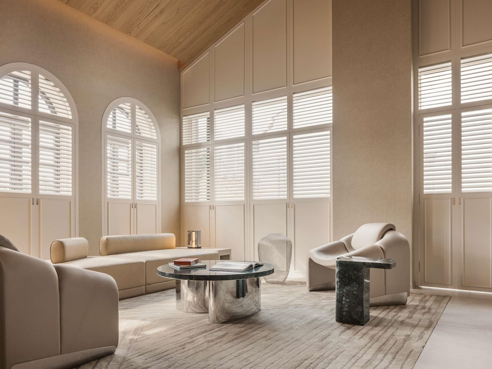 mondrian singapore duxton