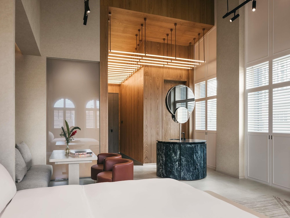 mondrian singapore duxton