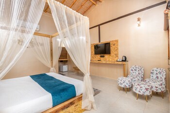 amadi beach front resort