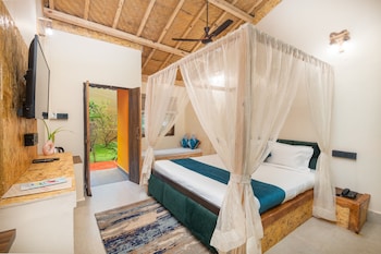 amadi beach front resort