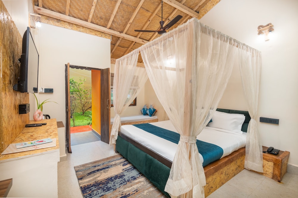 amadi beach front resort