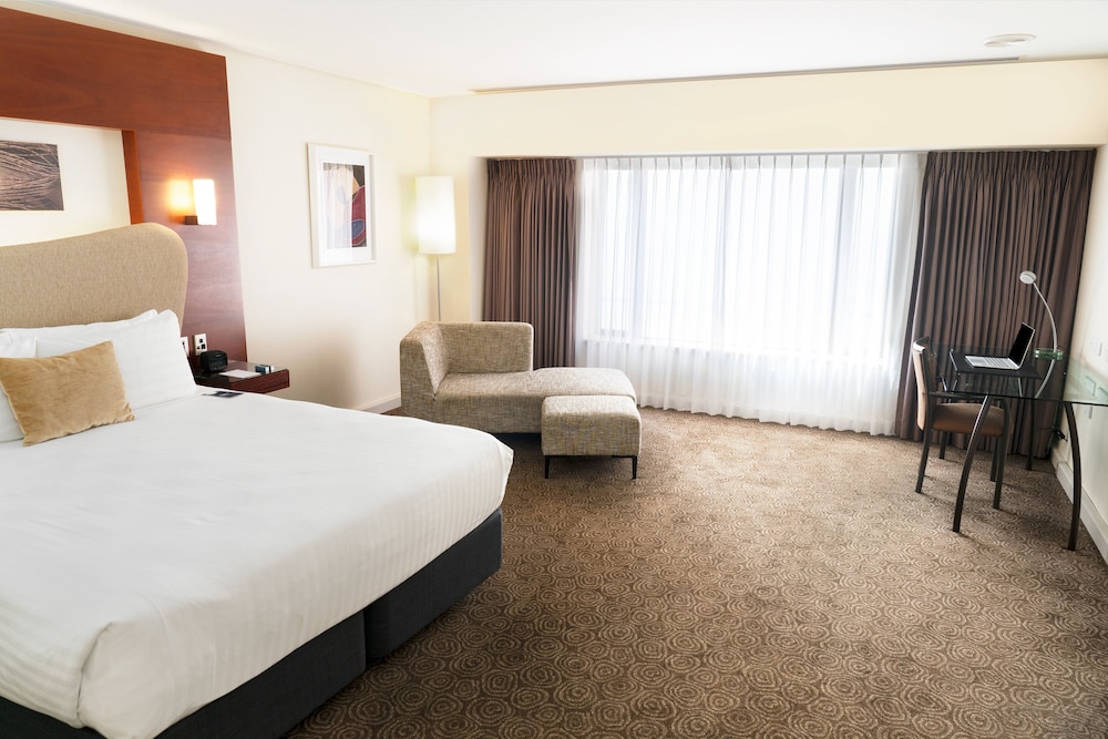 crowne plaza auckland by ihg