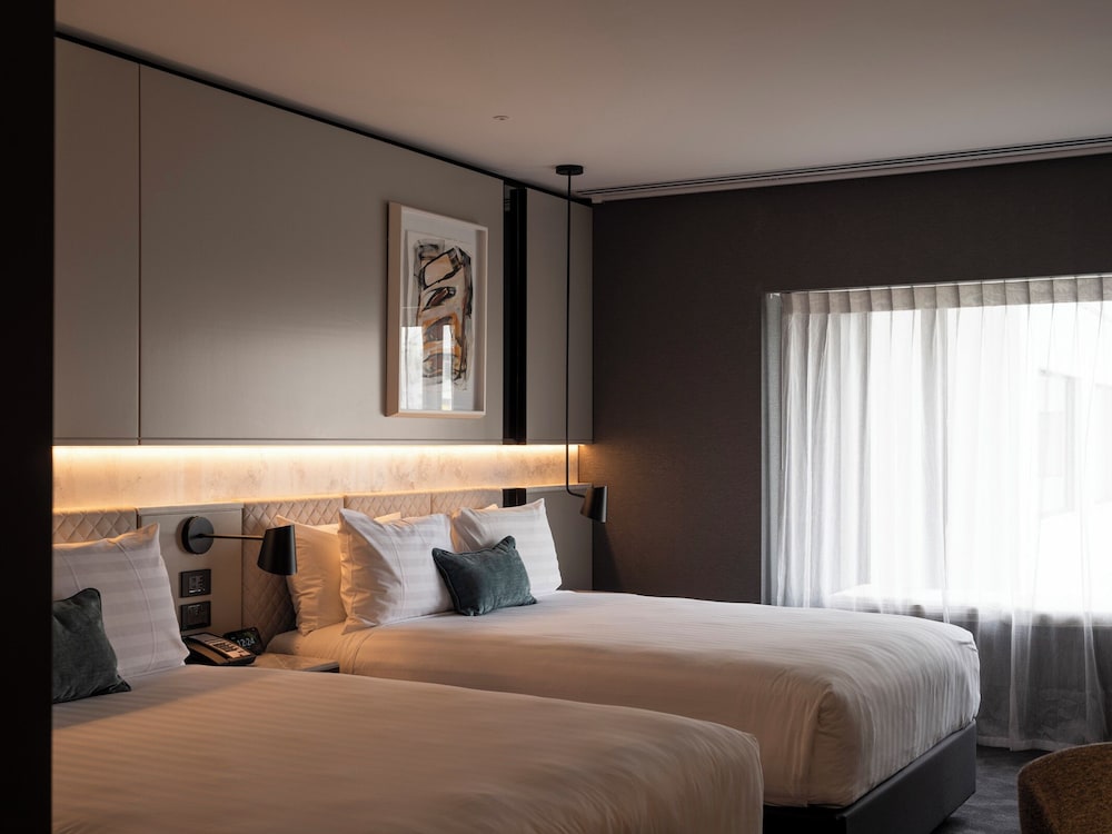 crowne plaza auckland by ihg