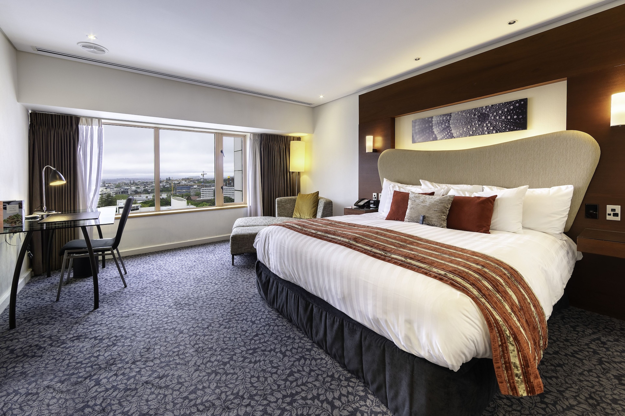 crowne plaza auckland by ihg