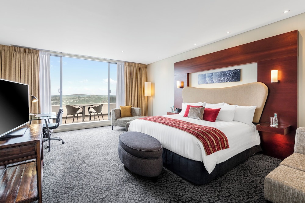 crowne plaza auckland by ihg