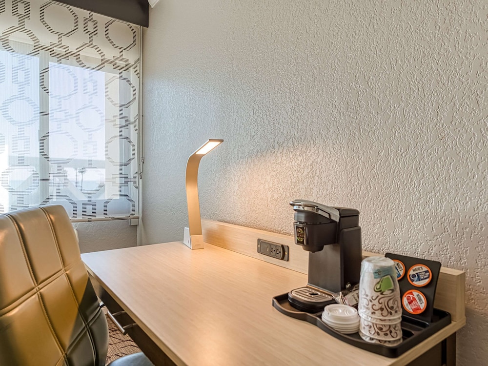 amanzi hotel ascend hotel collection