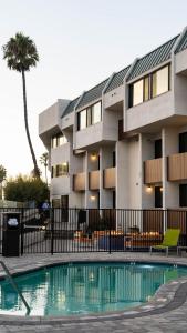 amanzi hotel ascend hotel collection