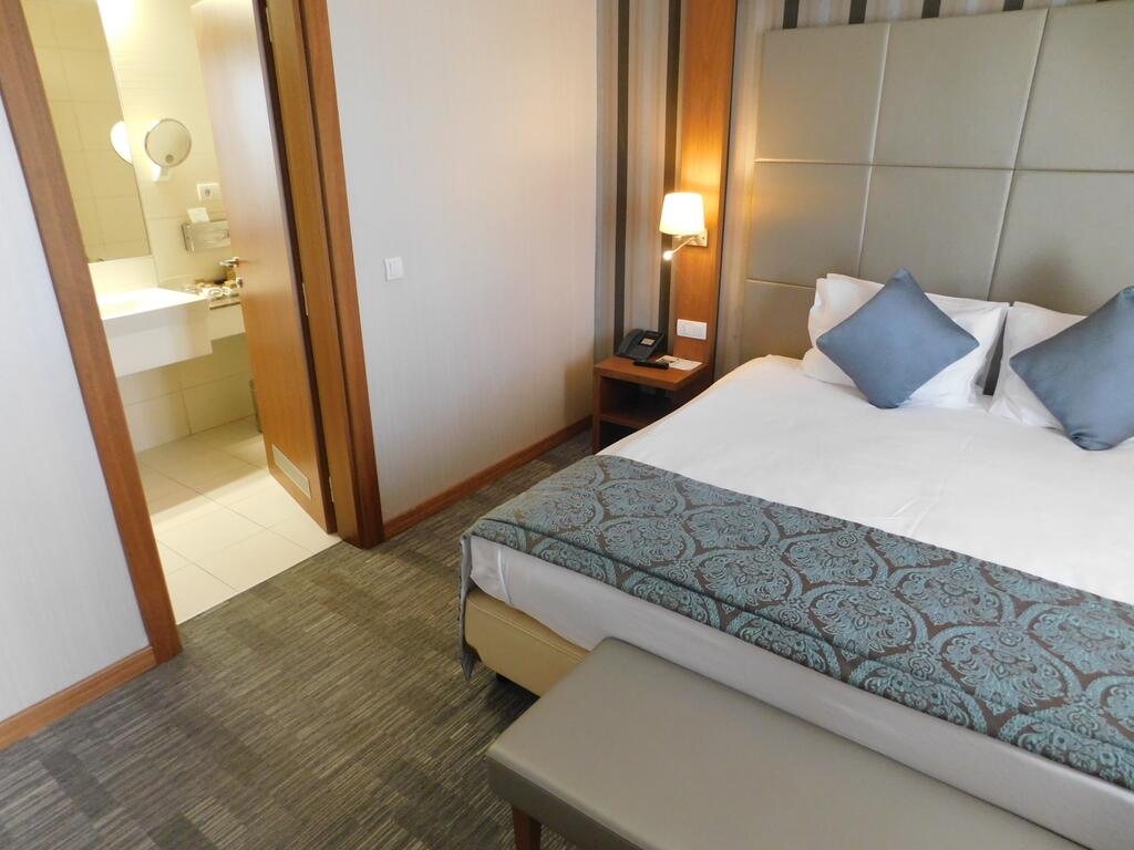 holiday inn skopje by ihg