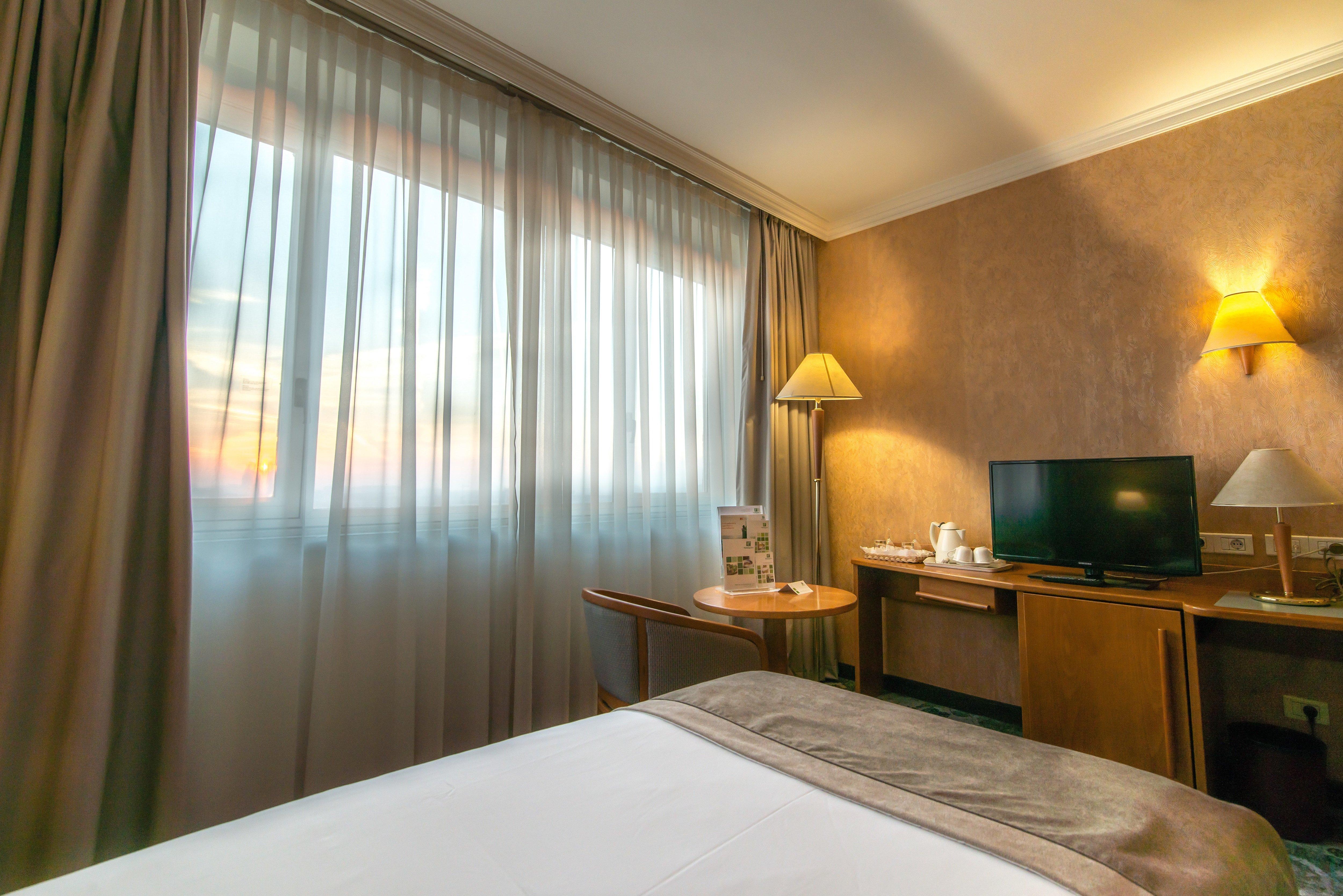 holiday inn skopje by ihg