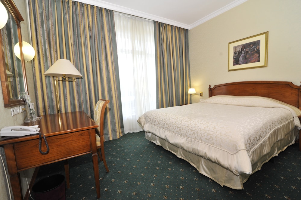 holiday inn skopje by ihg