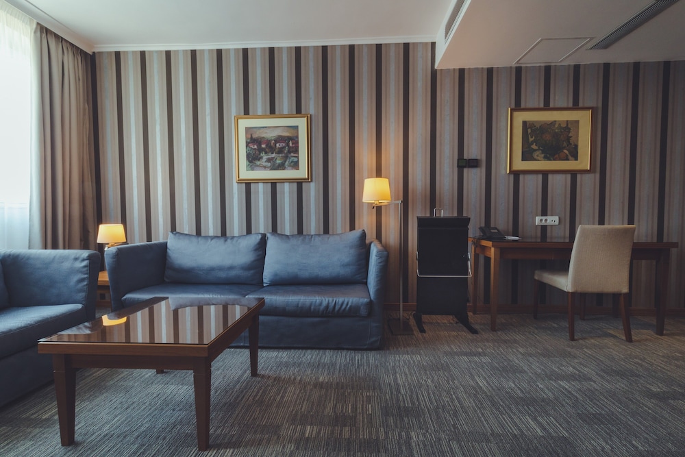 holiday inn skopje by ihg