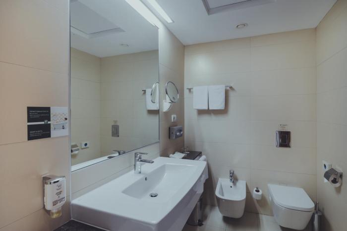 holiday inn skopje by ihg