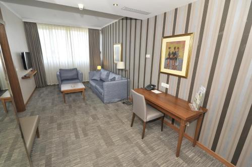 holiday inn skopje by ihg