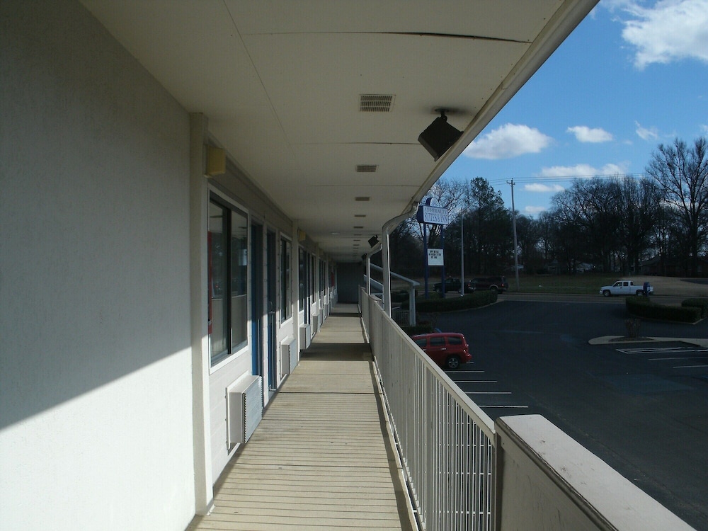 motel 6 millington tn