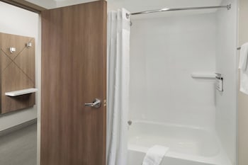 holiday inn express hattiesburg west