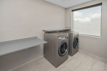 holiday inn express hattiesburg west