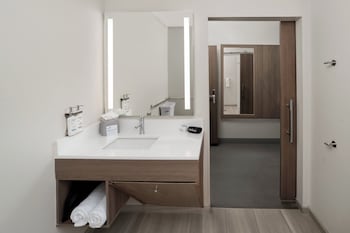 holiday inn express hattiesburg west