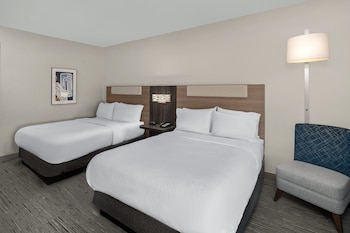 holiday inn express hattiesburg west