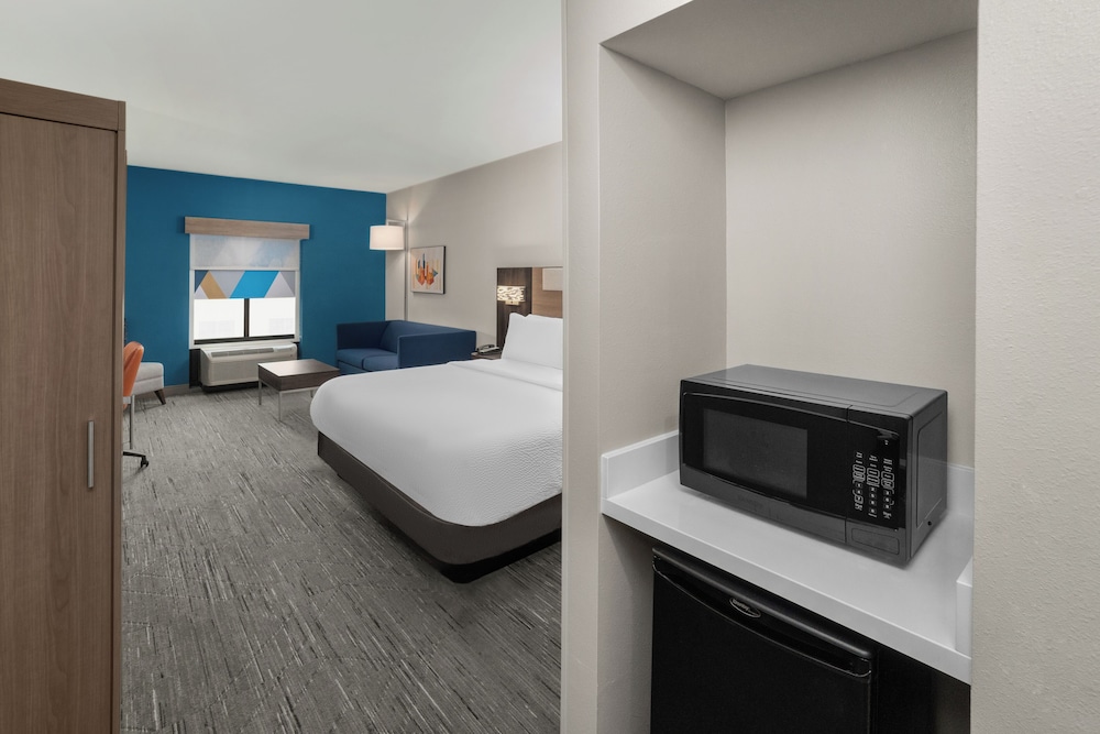 holiday inn express hattiesburg west