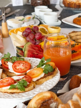 santa cruz boutique hotel