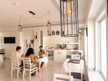 santa cruz boutique hotel