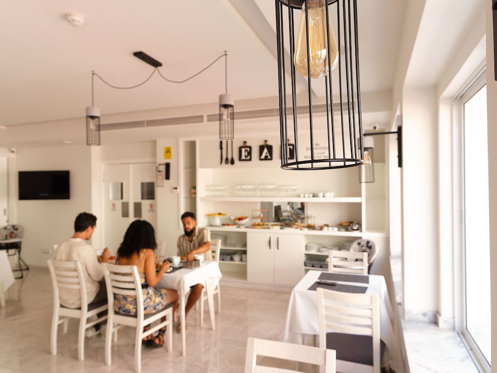 santa cruz boutique hotel