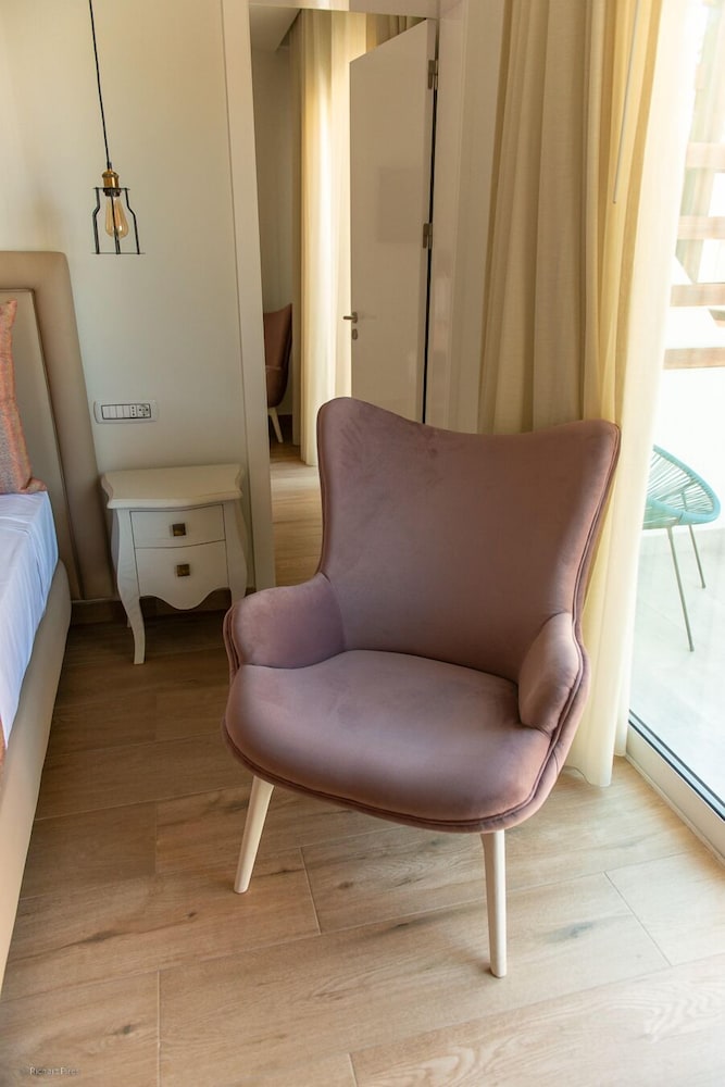 santa cruz boutique hotel