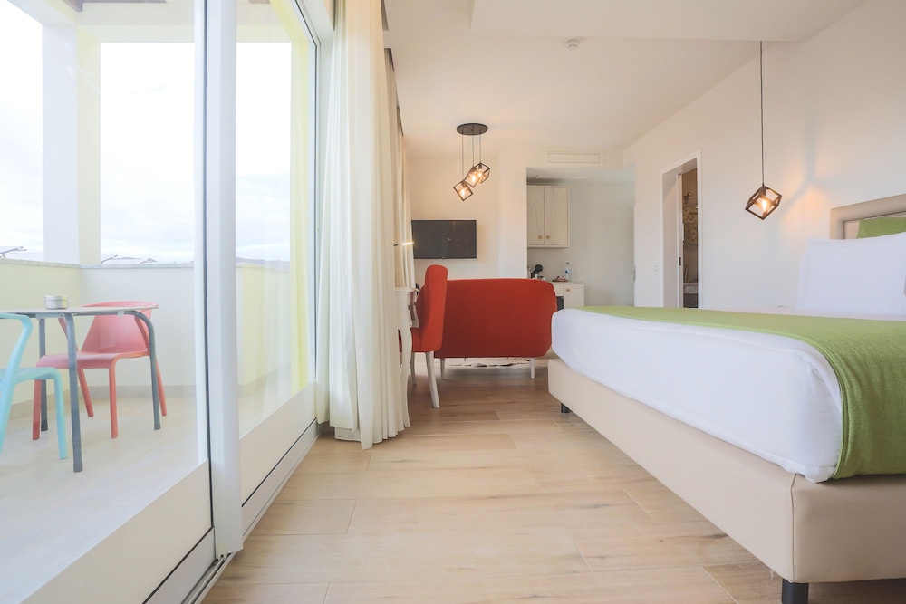 santa cruz boutique hotel