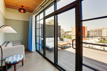 trilogy hotel montgomery autograph collection