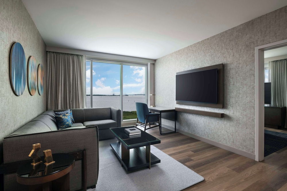 hyatt regency baytown houston
