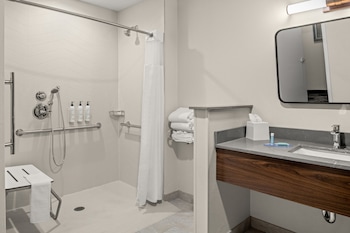 fairfield inn and suites by marriott sacramento winters