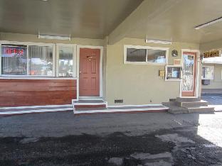 bluebird day inn and suites