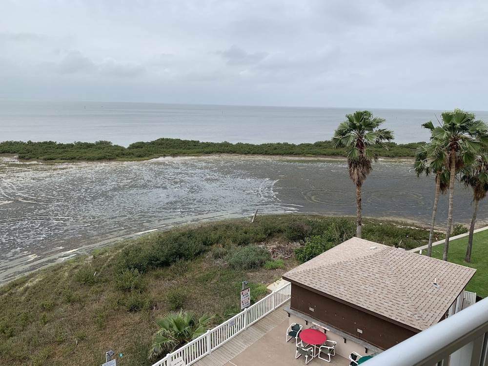 blue bay inn and suites