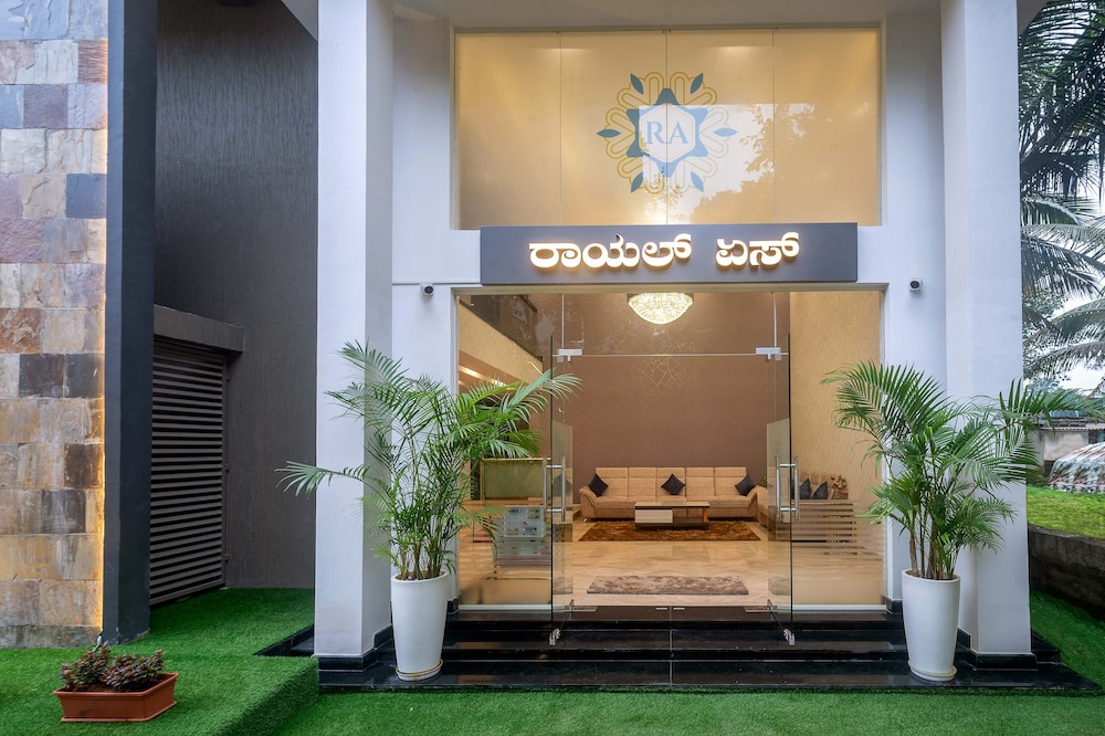 royal ace boutique hotel