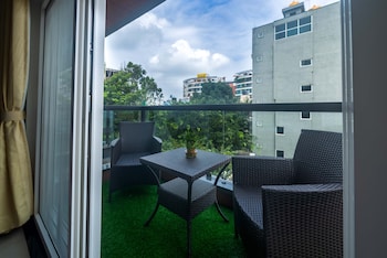 royal ace boutique hotel