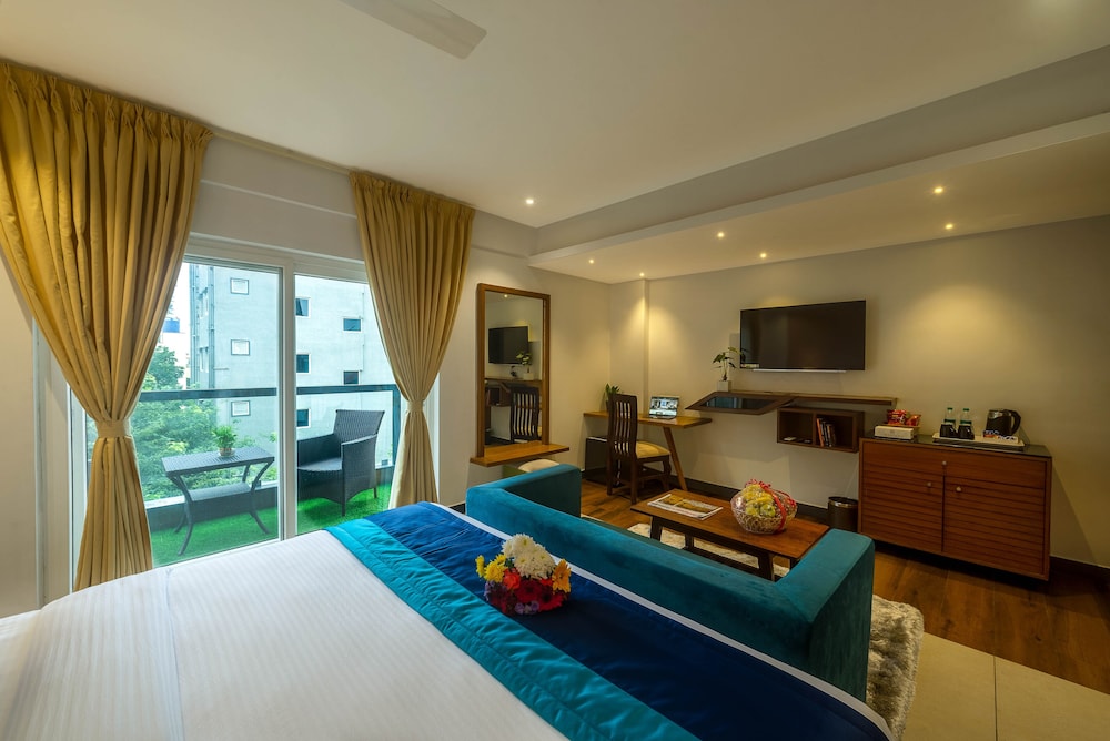 royal ace boutique hotel