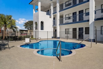 surestay hotel by best western spring north houston