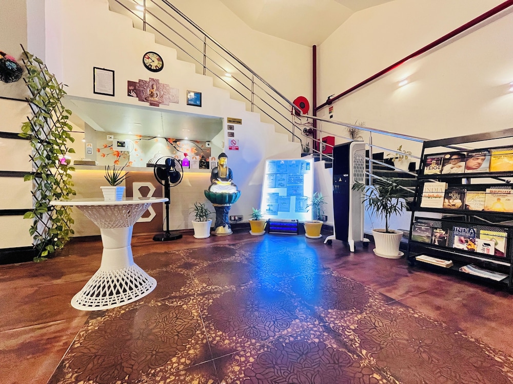 hotel buddha park near sarnath