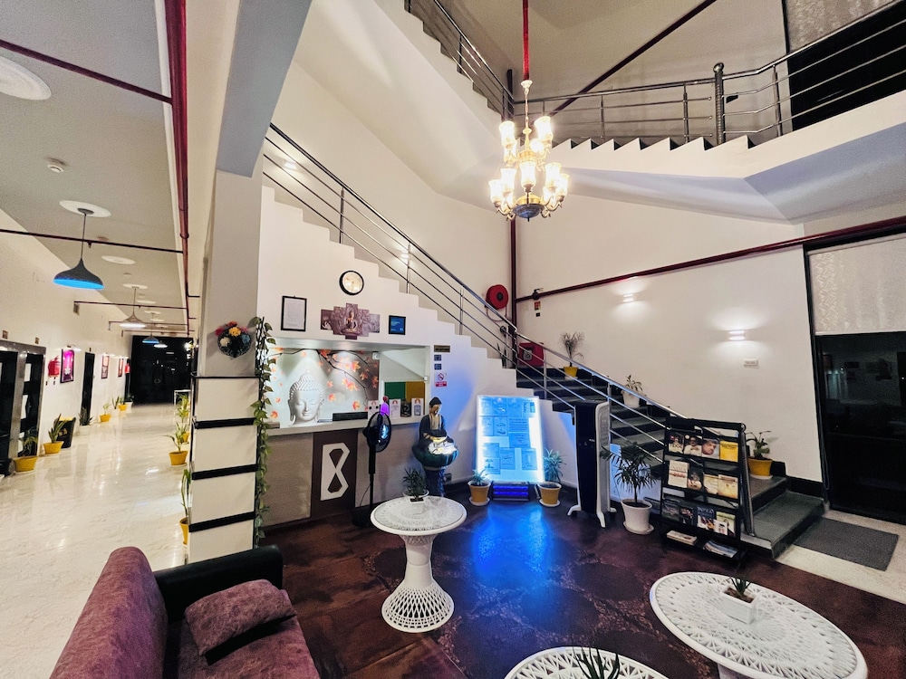 hotel buddha park near sarnath