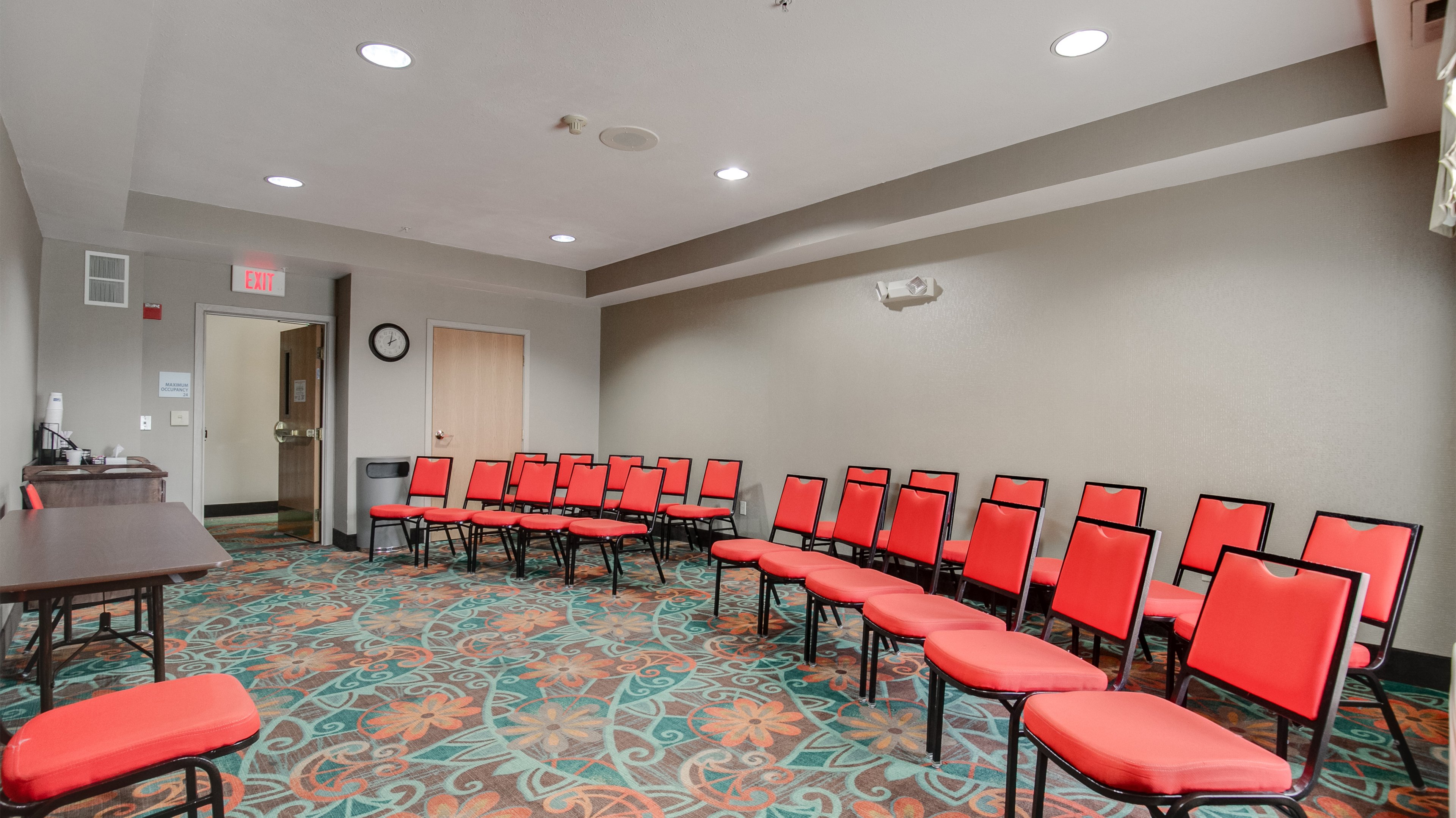 holiday inn express hotel and suites st cloud by ihg