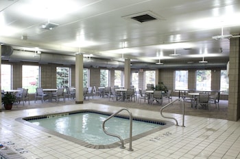 Holiday Inn Express Hotel & Suites St. Cloud By Ihg,St Cloud>>Minnesota,3 star