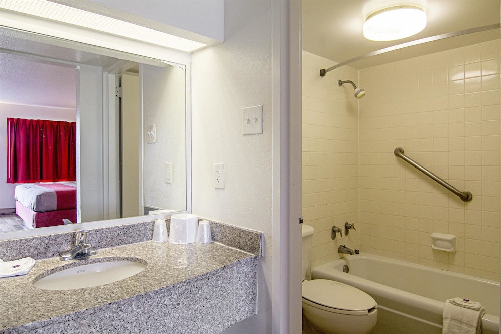 motel 6 starke fl