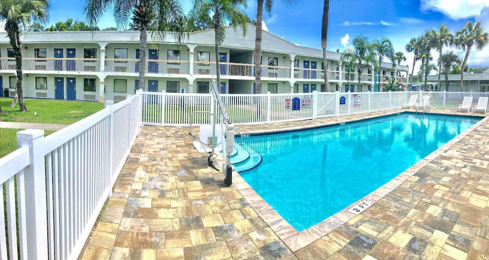 motel 6 starke fl